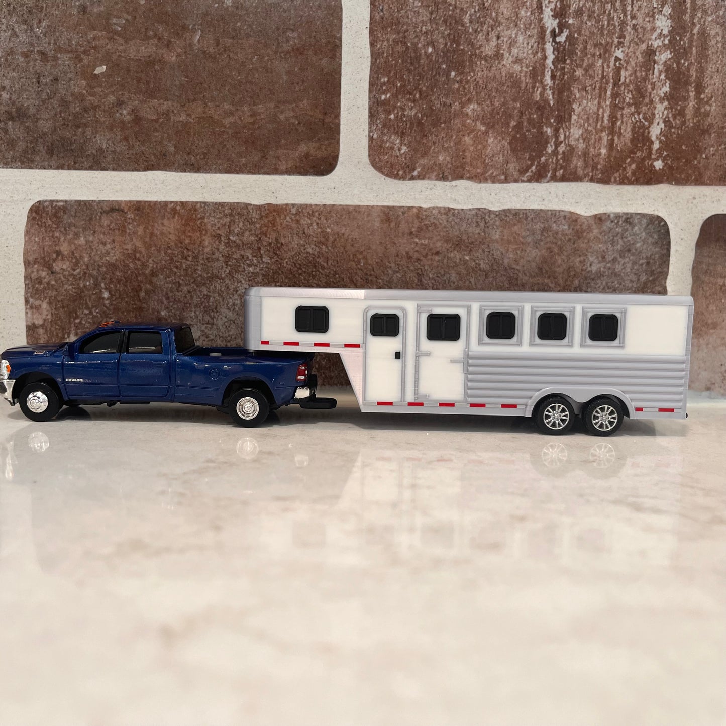 1/64 4H with Tack Room