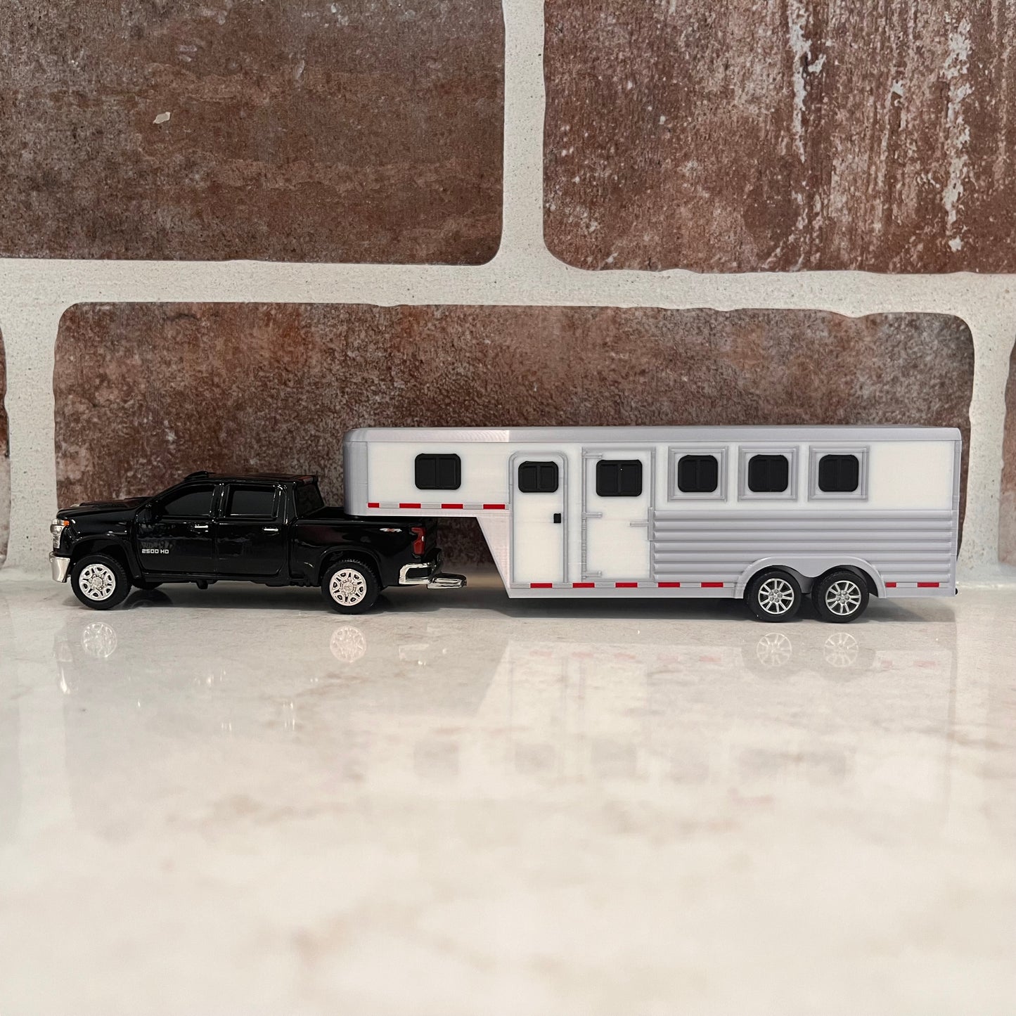 1/64 4H with Tack Room