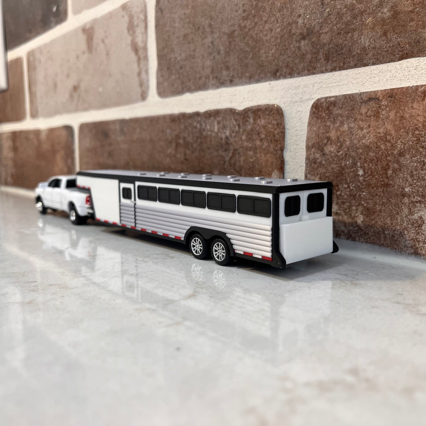 1/64 Scale 30' Gooseneck White with Black Top & Bottom Rails