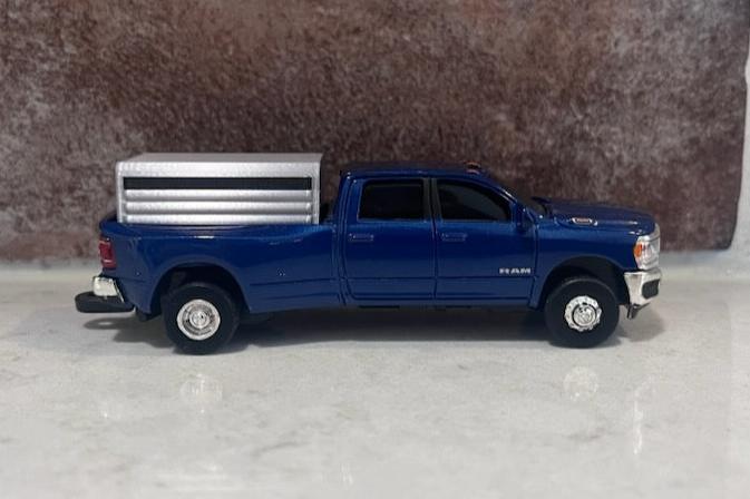 1/64 Scale Livestock Popper - Ford & Dodge