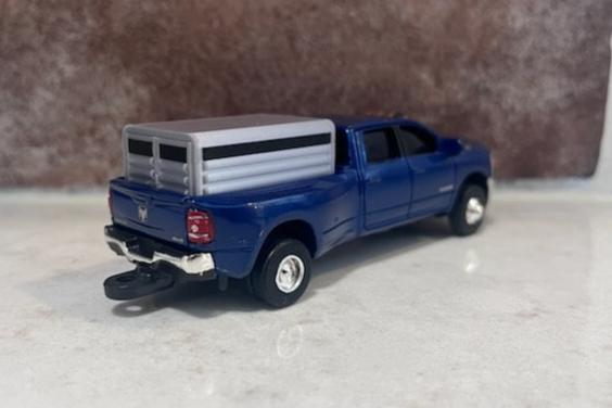 1/64 Scale Livestock Popper - Ford & Dodge